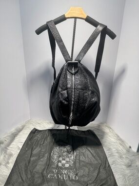 Vince Camuto Black Leather backpack~EUC